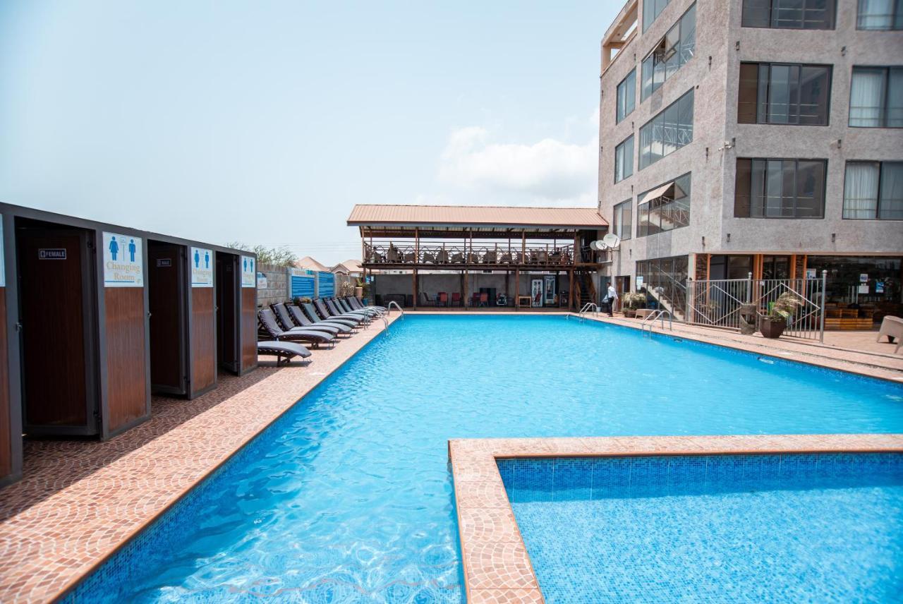 Plus 33 Hotel Nungua Exterior foto